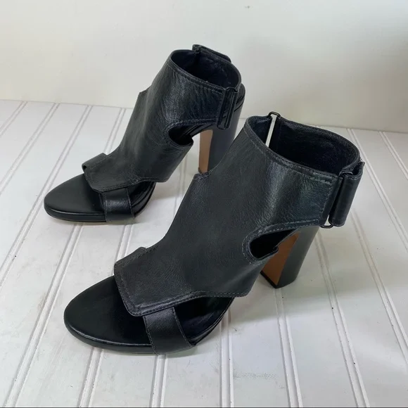 Pour La Victoire Echo black leather Sandals - Picture 4 of 7
